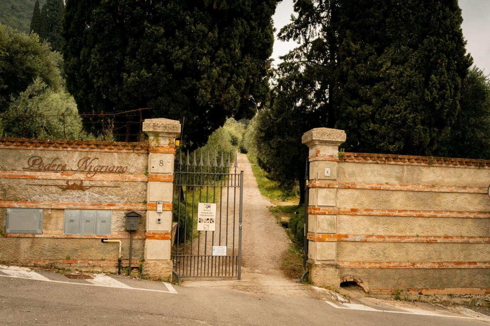 Agriturismo Podere Nigriano Saló Exterior foto