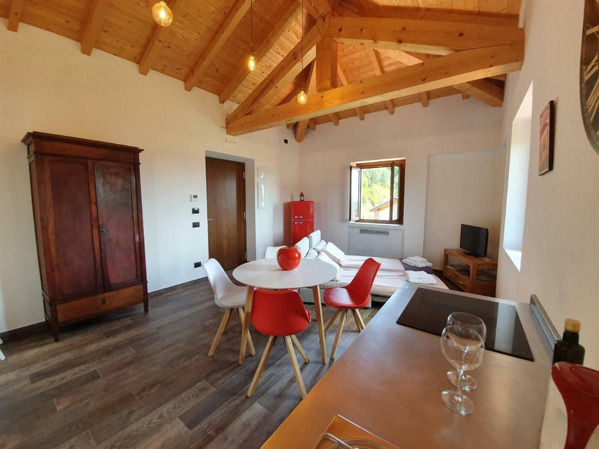 Agriturismo Podere Nigriano Saló Exterior foto
